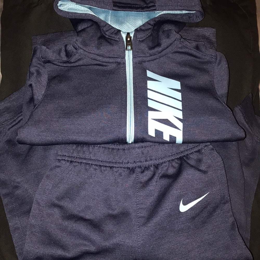 Nike TRACK suit